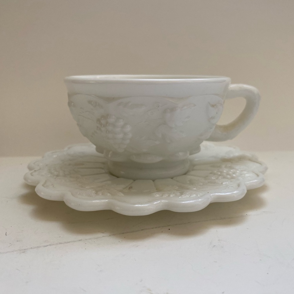 Vintage Westmoreland coffee cups